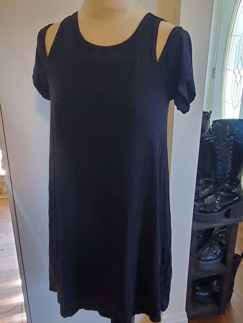Garage Foxblood Black Cold-Shoulder Mini Dress Shift Aline Tent Little